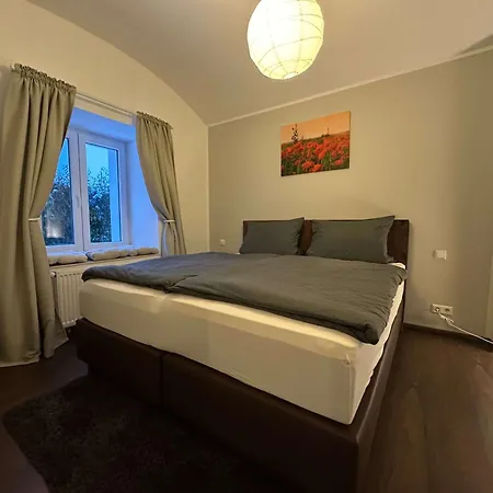 Messeapartments - Komfortabel Uebernachten Und In 3 Fahr- Bzw 15 Gehminuten Zur Messe Leipzig