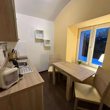 Messeapartments - Komfortabel Uebernachten Und In 3 Fahr- Bzw 15 Gehminuten Zur Messe